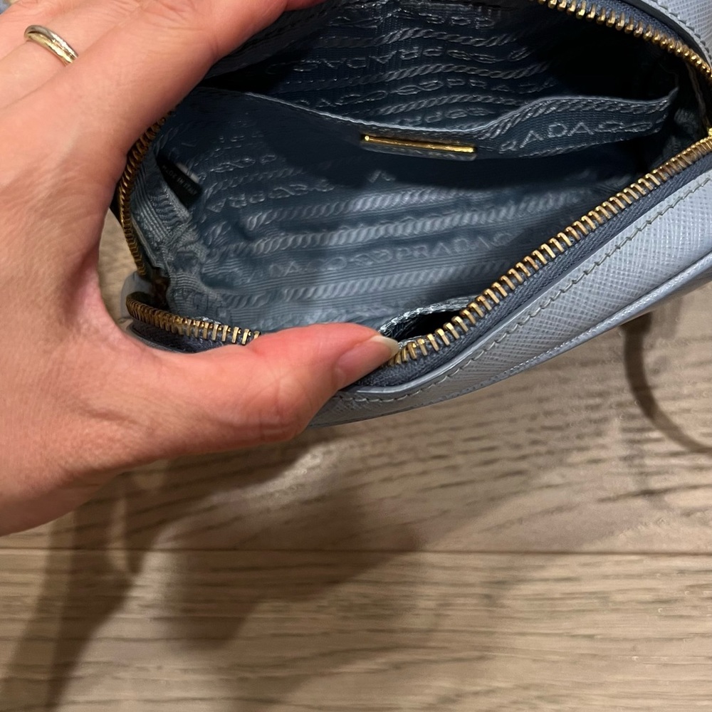 SOLD DO NOT PURCHASE Prada Mini Crossbody Bag with Adjustable/Detachable Strap - Picture 4 of 12